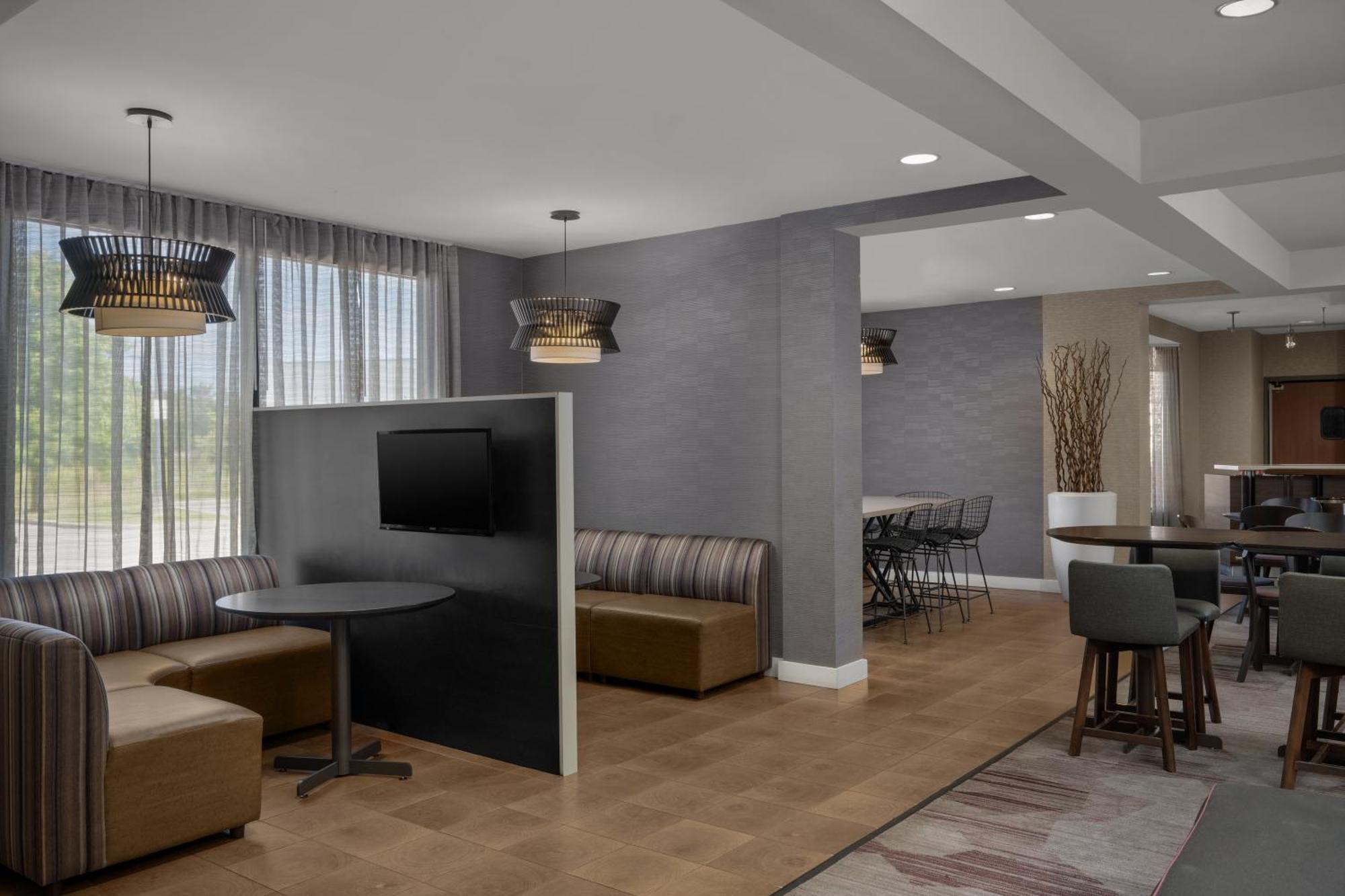 Courtyard Indianapolis Northwest Hotell Eksteriør bilde