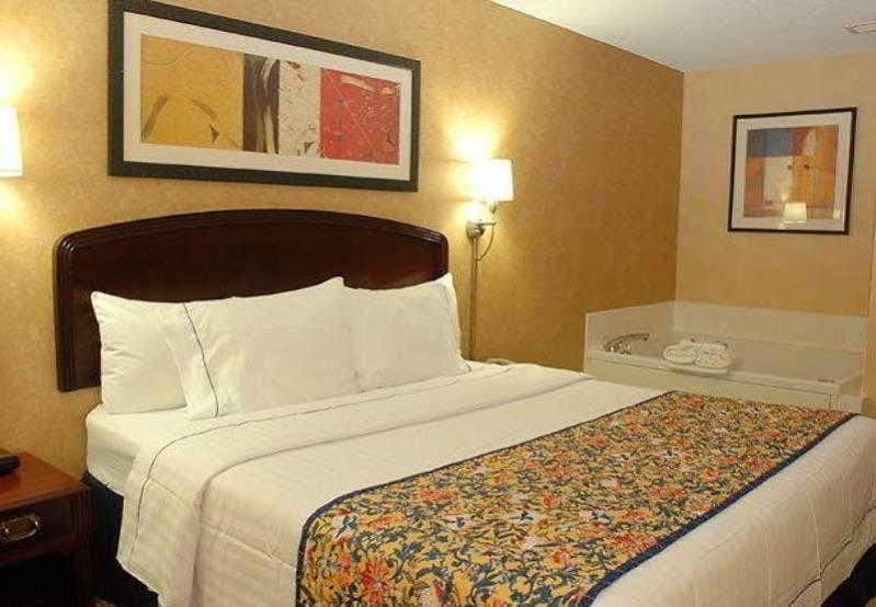 Courtyard Indianapolis Northwest Hotell Eksteriør bilde